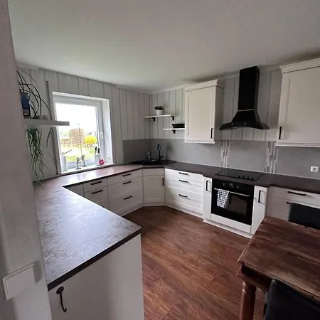 Ferienwohnung 1 - 120qm Апартаменты *