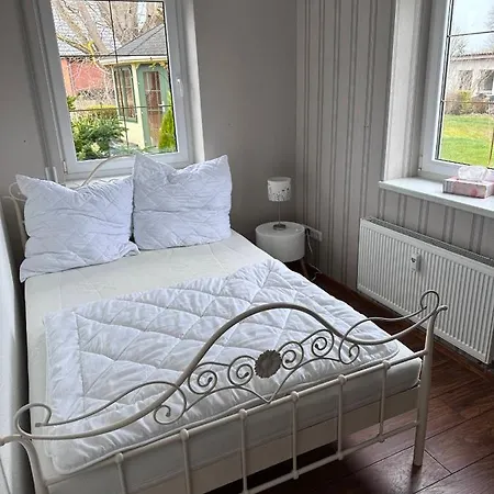 Ferienwohnung 1 - 120qm Апартаменты *